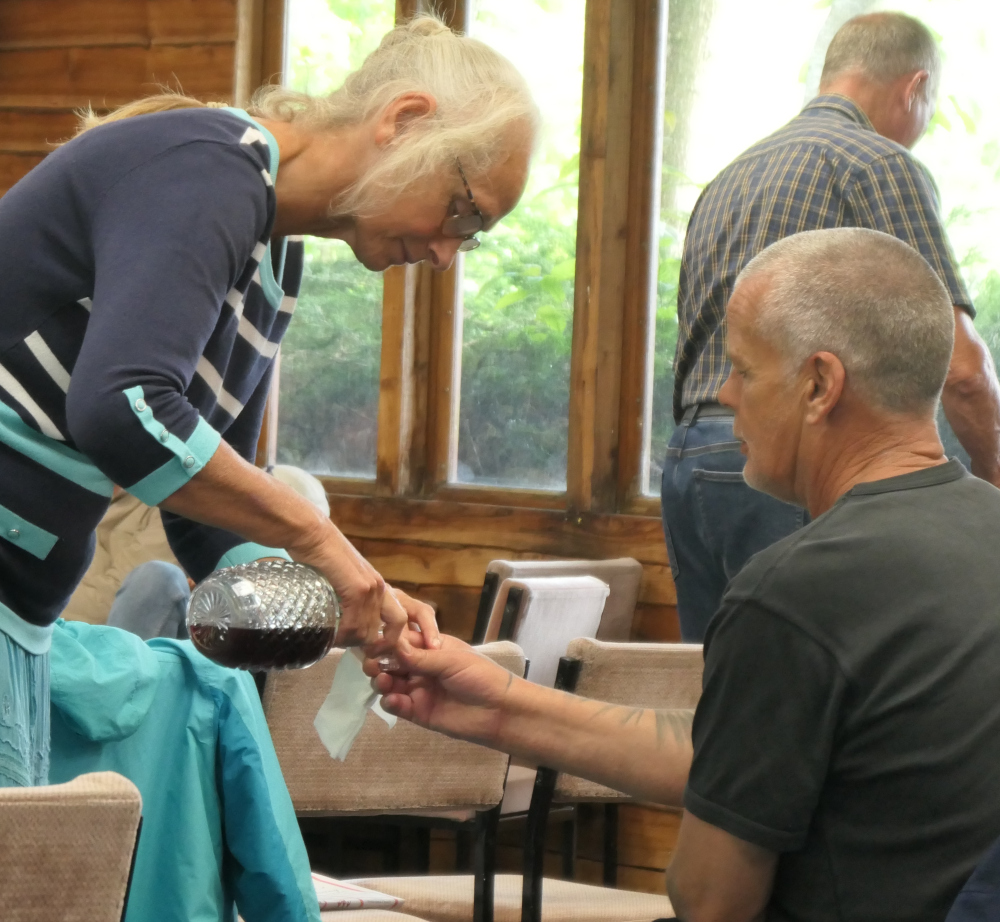 P1022539w SundayMeeting