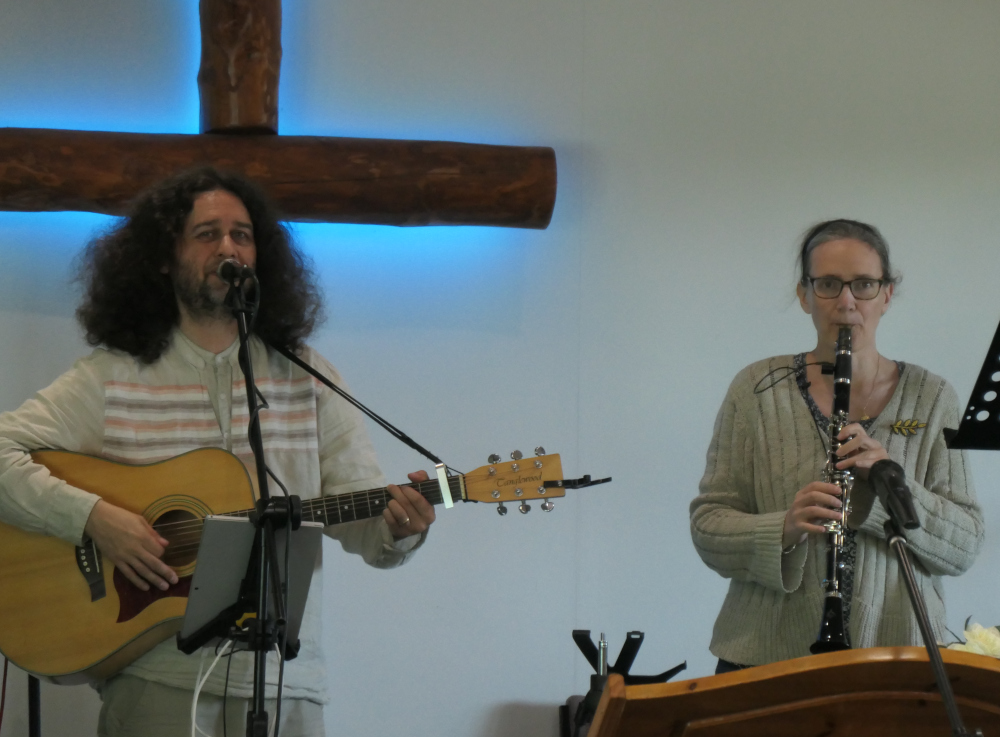 P1022749w SundayMeeting