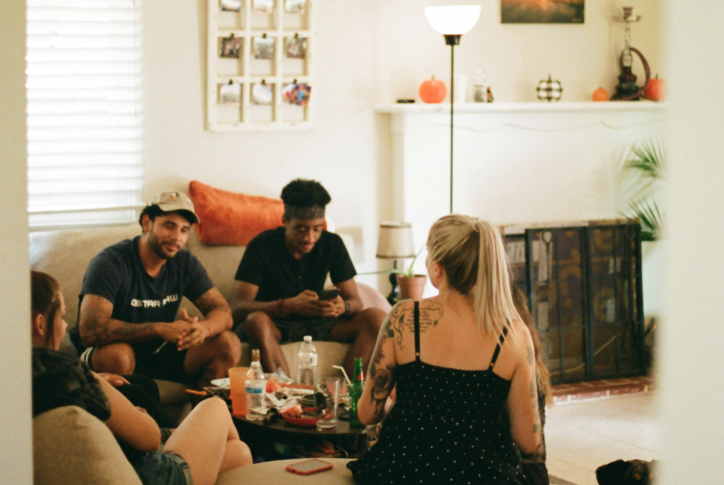 kevin-turcios-iYX4wZFpz8w-unsplash-1024x686 Groups